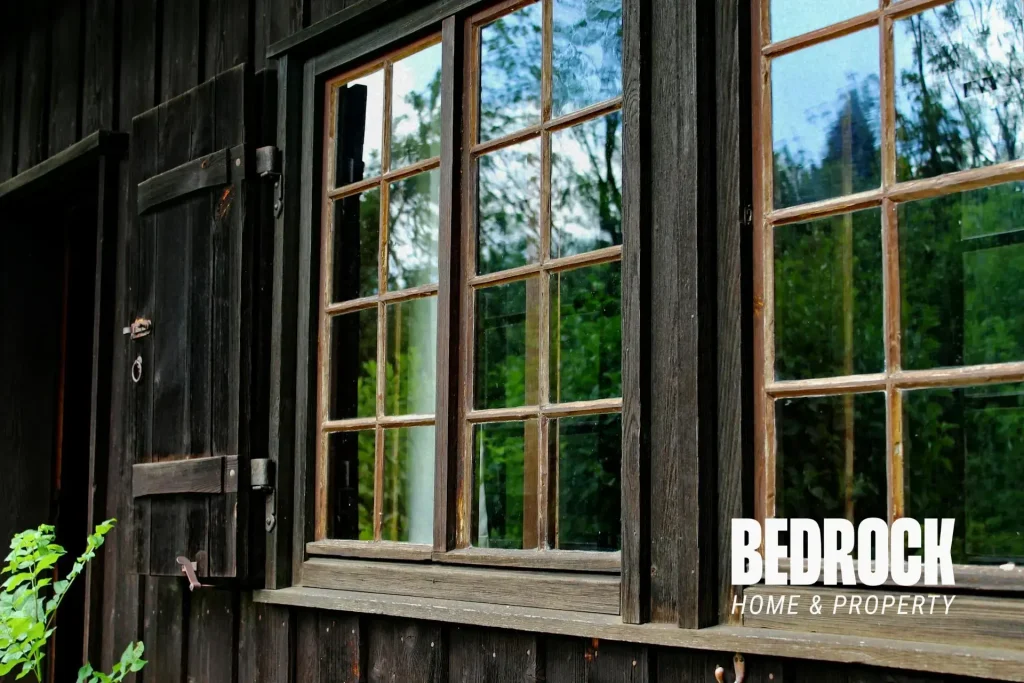Handyman Wood Siding Repair in Hastings